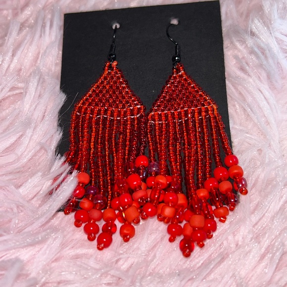 Elegant Red Beaded Earrings - Picture 3 of 4